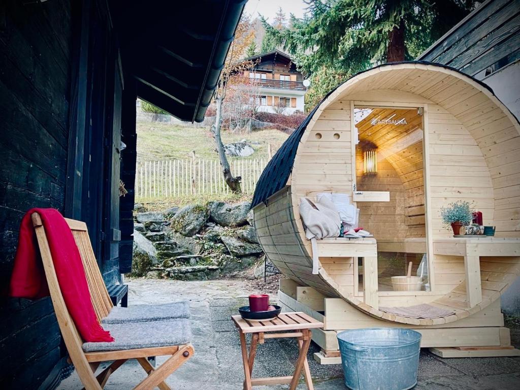 Foto sihtkohas Naters asuva majutusasutuse Hüttli Chalet mit atemberaubendem Weitblick galeriist