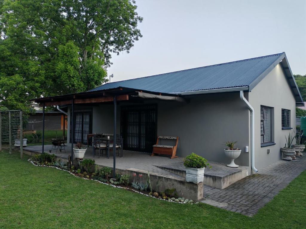 Κήπος έξω από το Kardoesie