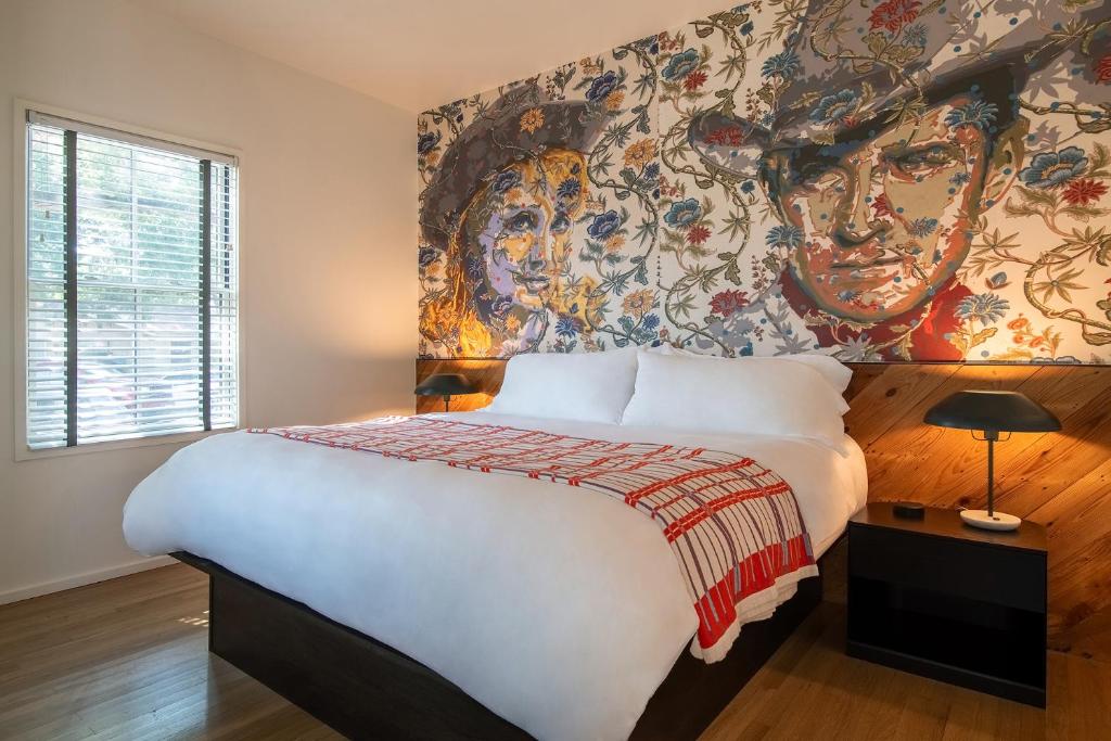 Talbot Commons Hotel - Suite Con Balcón
