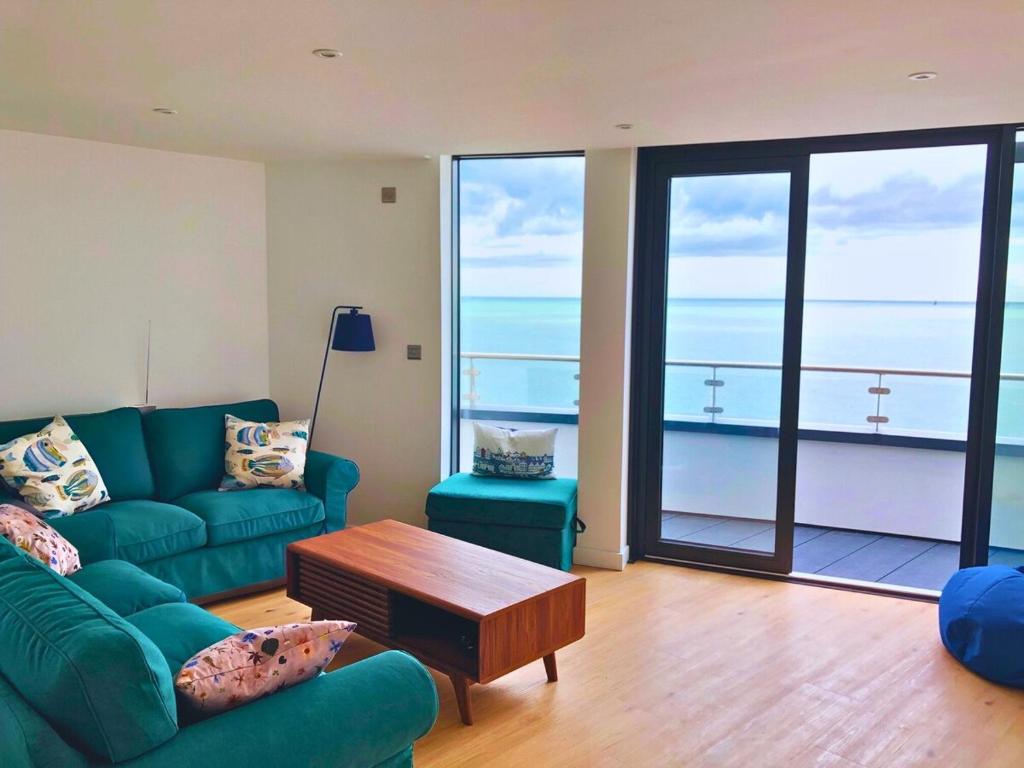 Posezení v ubytování Horizon Seaview-Ramsgate-FreeParking-Sleeps 4