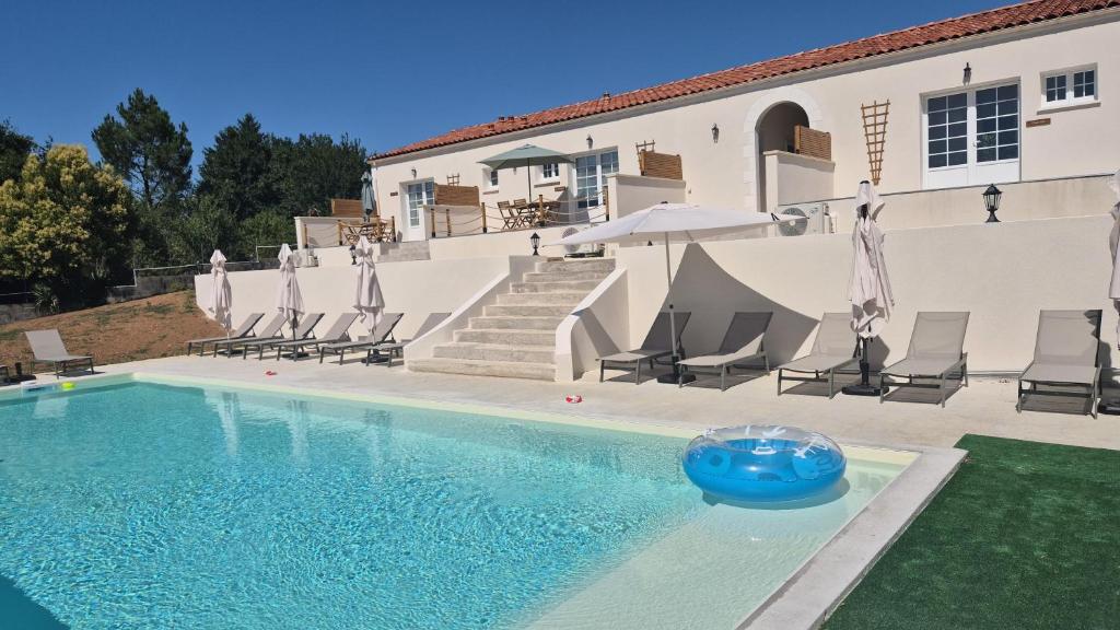 Πισίνα στο ή κοντά στο Casa Tío, L'hacienda de Soubran, classé 4 étoiles