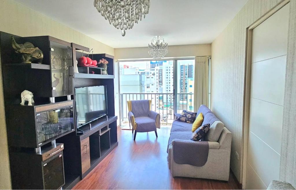 Η κουζίνα ή μικρή κουζίνα στο Departamento Céntrico Lima