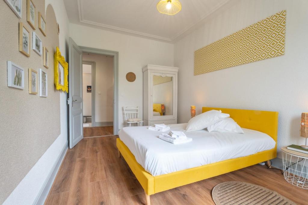 Beautiful Haussmannian apartment in Mulhouse city center – photo 21