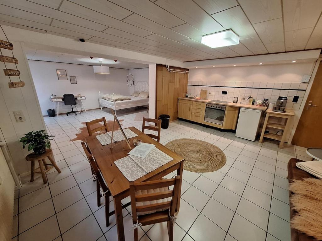 Η κουζίνα ή μικρή κουζίνα στο Rheinperle - Feel at home Entire apartment