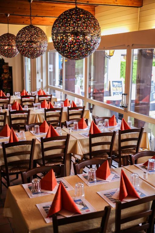 The River Village - Resim 15