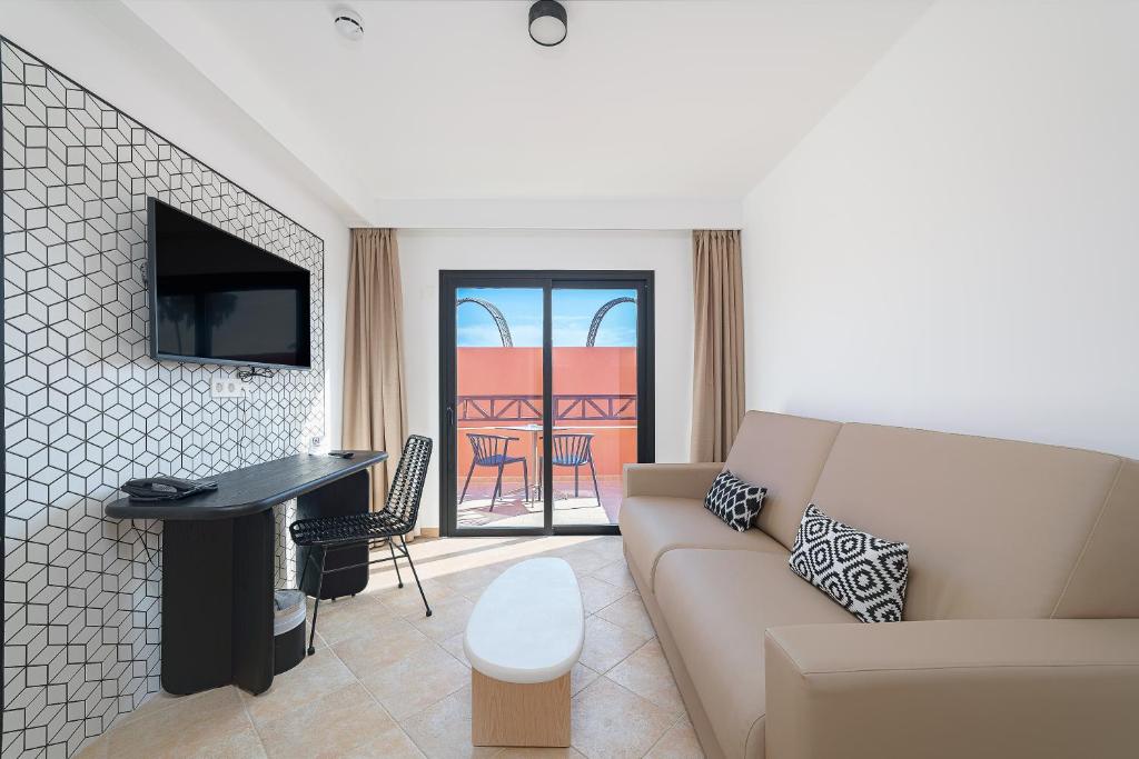 Hotel Arena Castillo - One-Bedroom Apartment