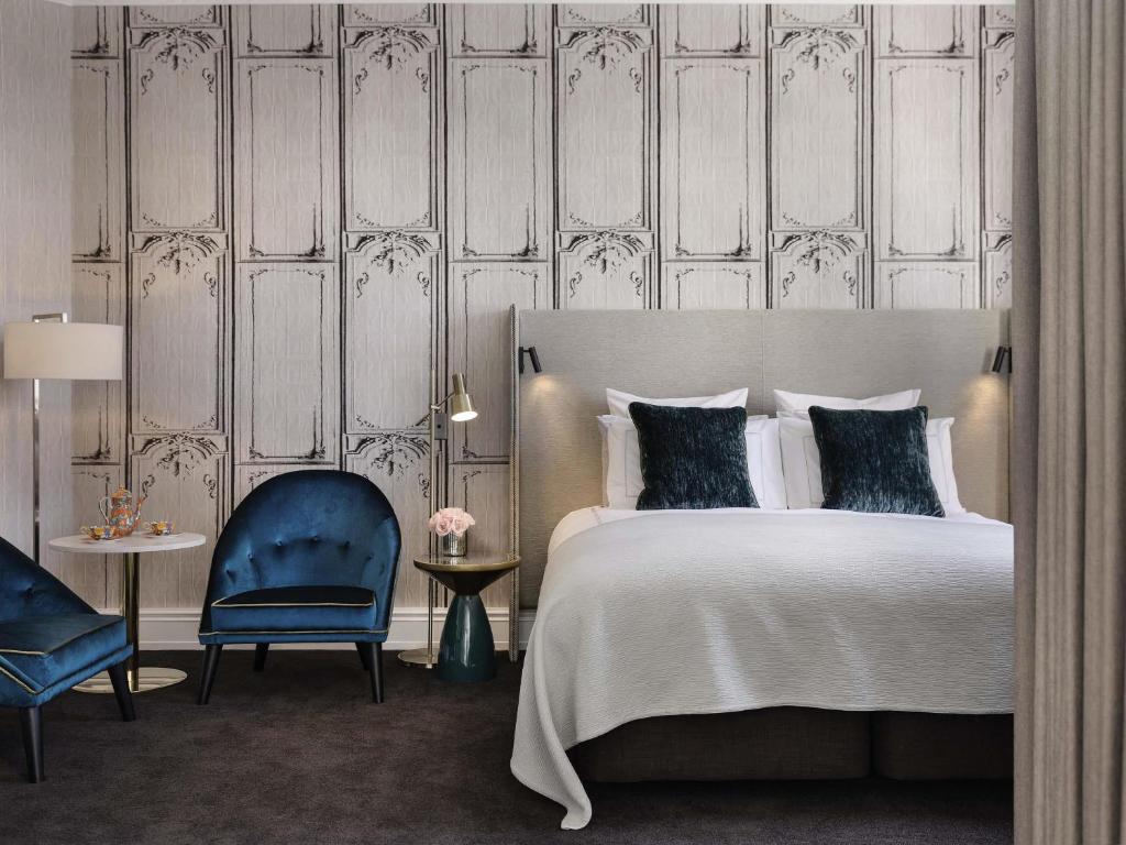 
Luxury King Room with City View
