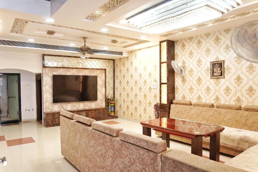 Μια τηλεόραση ή/και κέντρο ψυχαγωγίας στο Nest & Fest