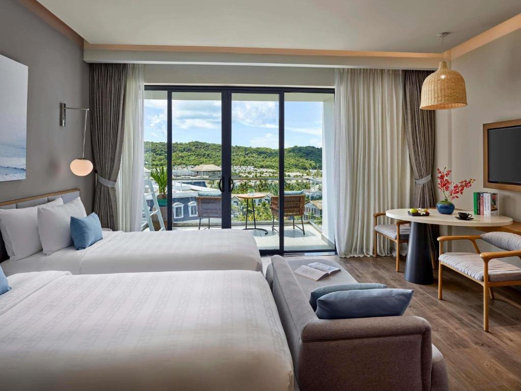 Premier Residences Phu Quoc Emerald Bay Managed by Accor - Standard Twin Room With Balcony