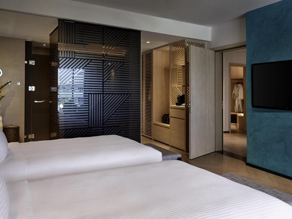 Two-Bedroom Premium Family Suite with Resort View