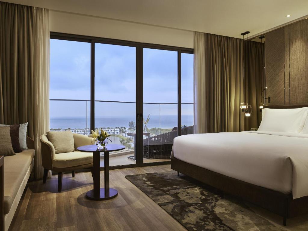 Two-Bedroom Family Studio with Sea View