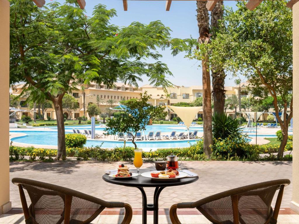 Mövenpick Hotel Cairo - Media City - 14