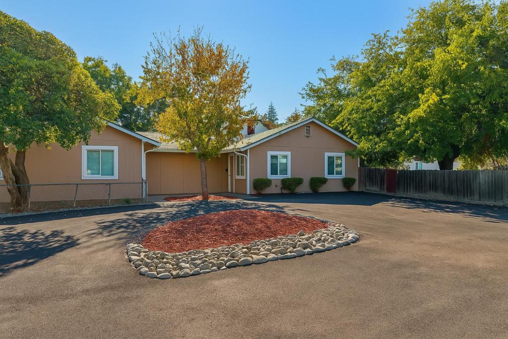 Hoone, kus puhkemaja asub