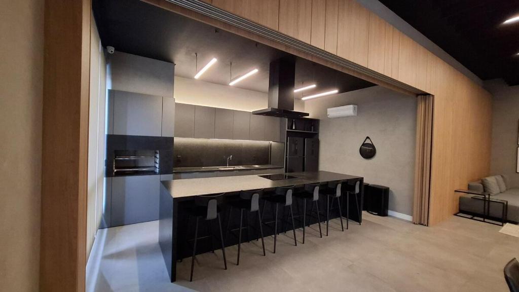 Η κουζίνα ή μικρή κουζίνα στο North Bay Dolphins