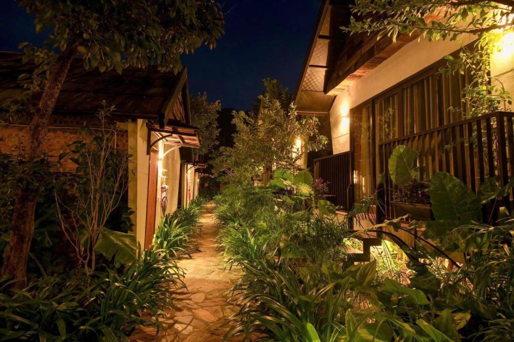 Zahrada ubytování San Signature - Suối Ngọc Retreat