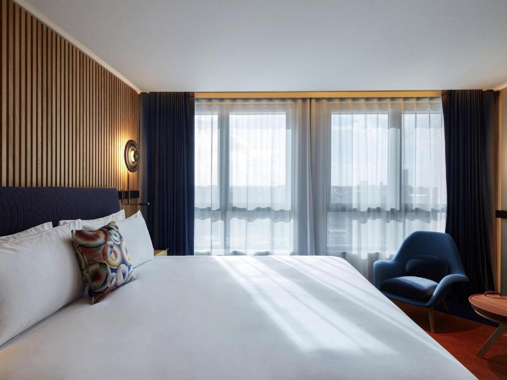 
 Collection room - Courtyard view
