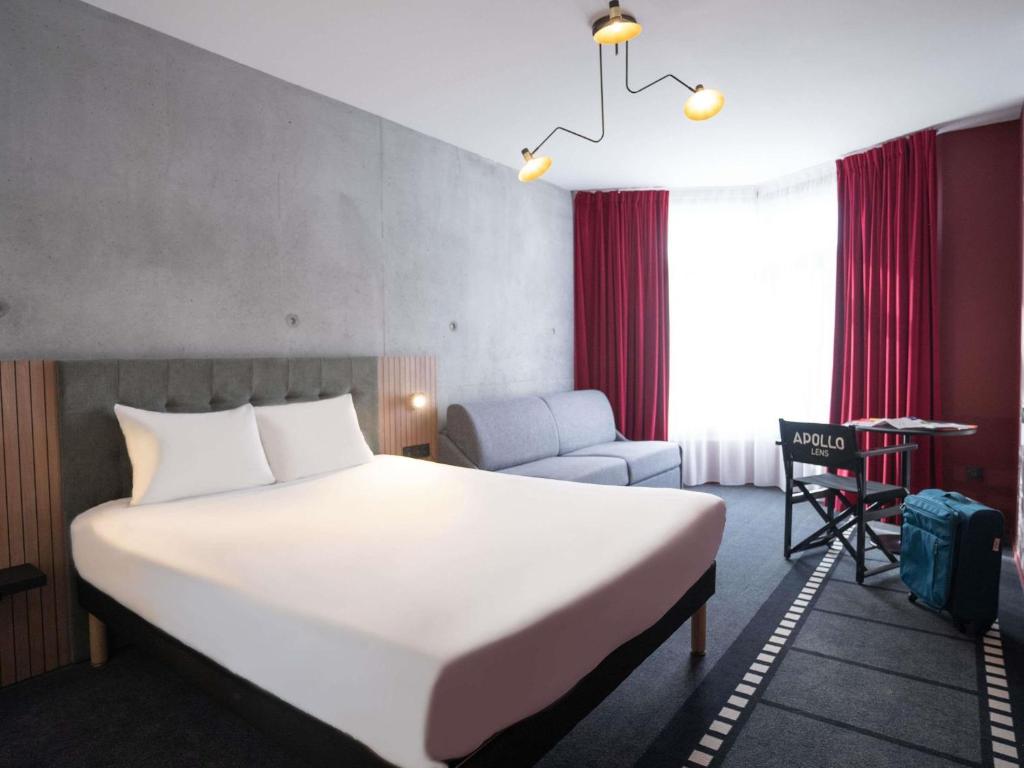 ibis Styles Lens Centre Gare - Standard Double Room With Sofa