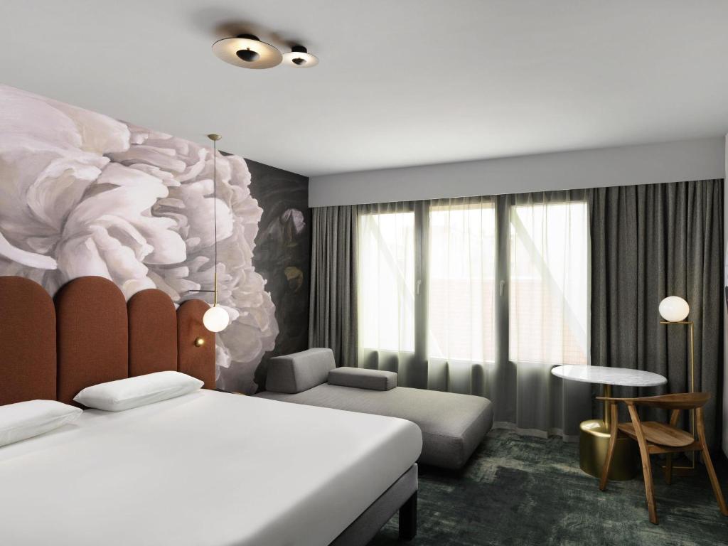 
Superior Double Room with Sofa
