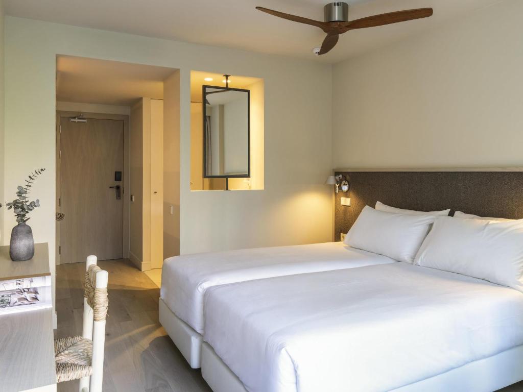 
Standard Double Room with Terrace
