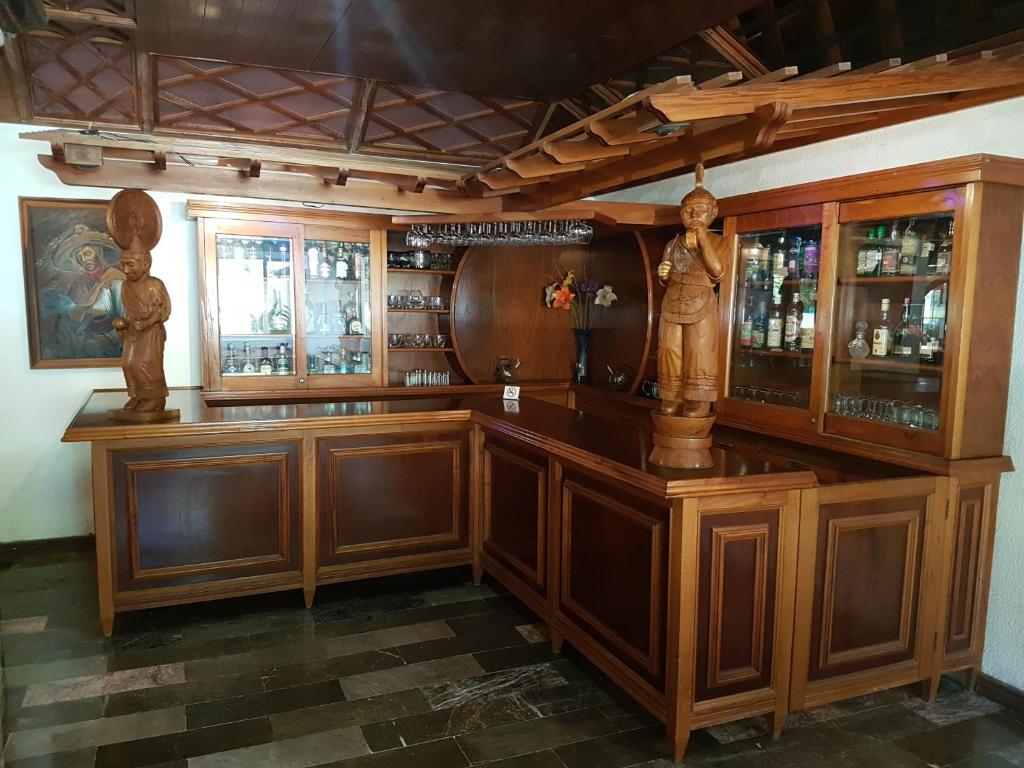 Lounge nebo bar v ubytování Hotel El Doral