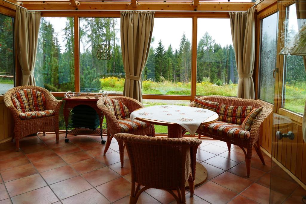 Posedenie v ubytovaní Ferienwohnung Moser