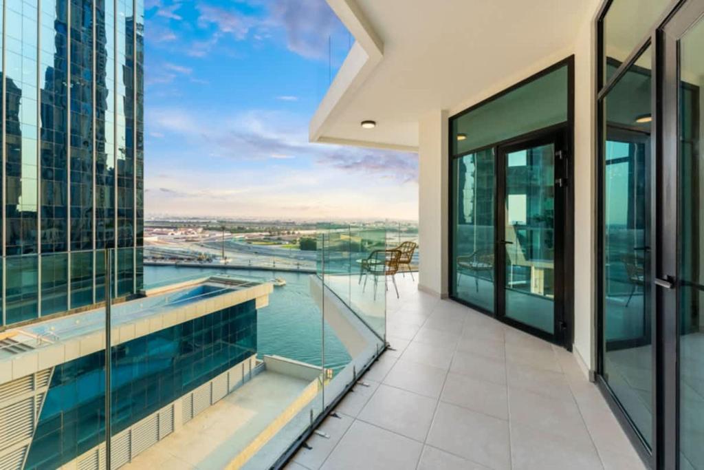 تصویر اتاق‌های FAM Living - Urban Oasis 2bedroom, Business Bay - تصویر ۲