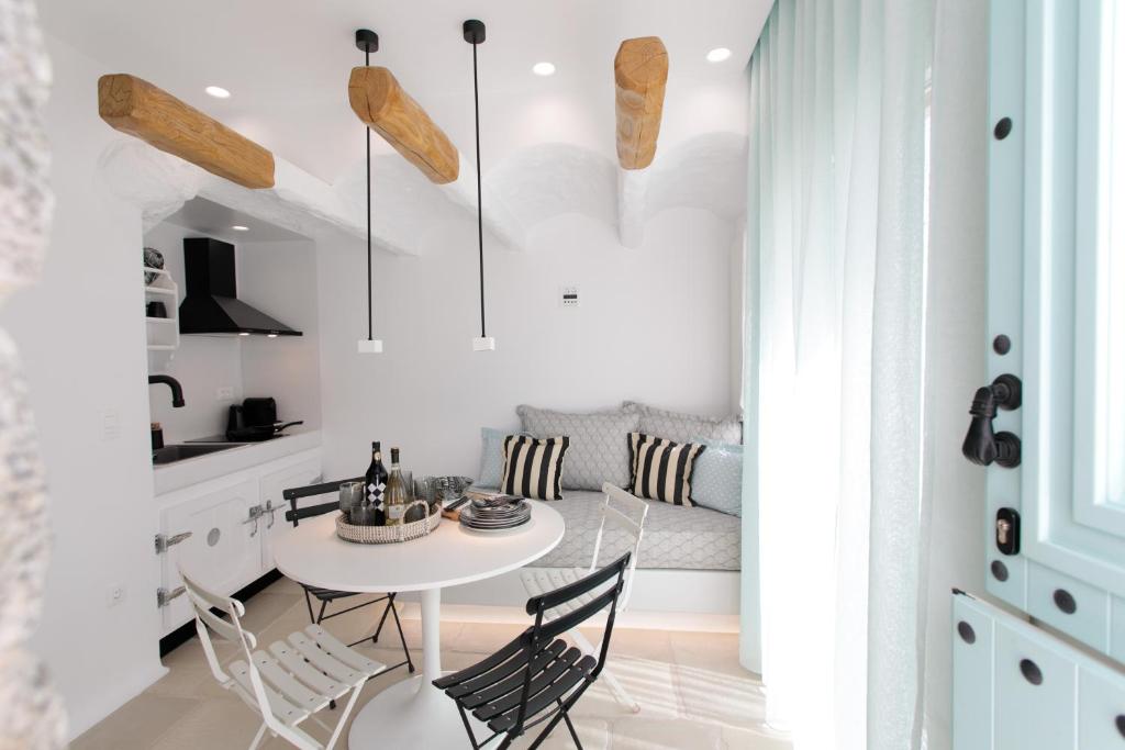 Majo Suites Hotel - 7