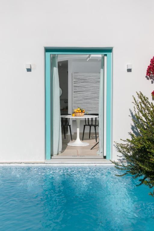 Majo Suites Hotel - 19