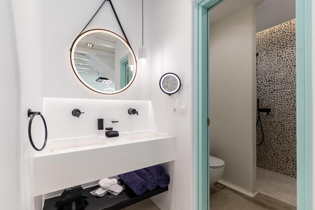 Majo Suites Hotel - 15