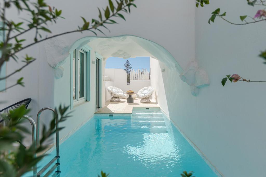 Majo Suites Hotel - 1