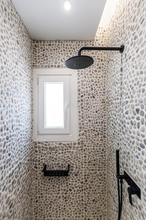 Majo Suites Hotel - 16