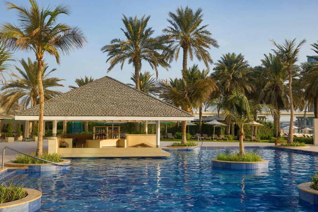 لابی و فضای عمومی Beach Rotana - Abu Dhabi - تصویر ۵