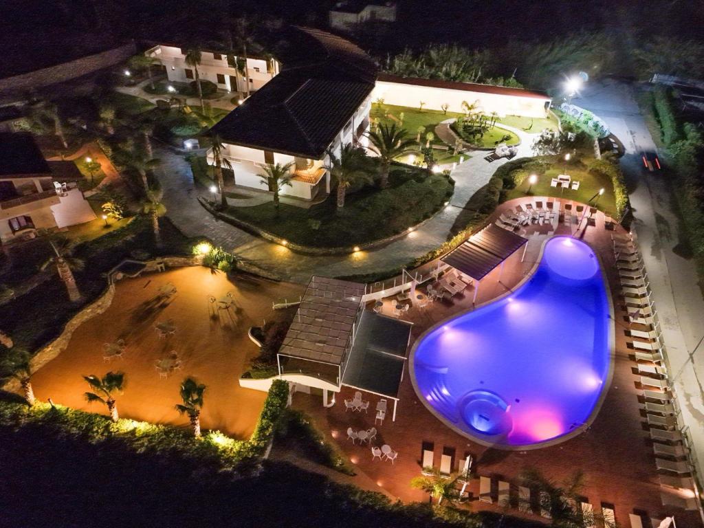 LUZIA AGRIRESORT - Piscina Panoramica e vista Mare a Capo Vaticano