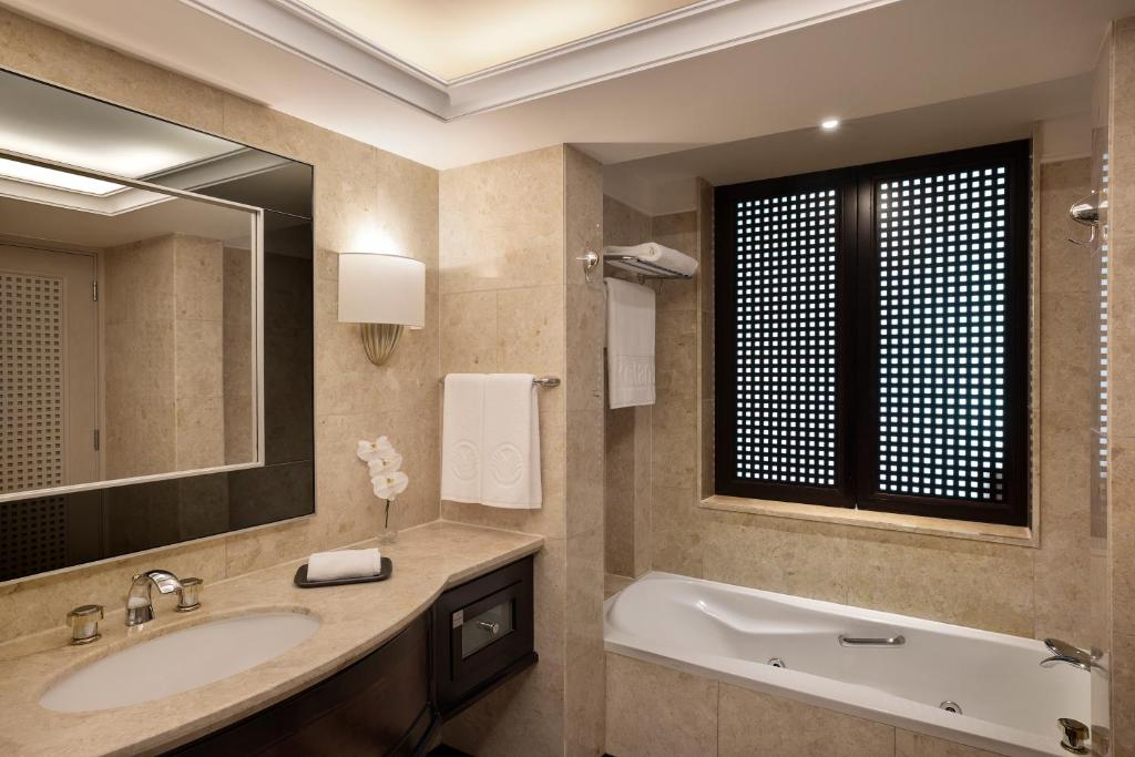Beach Rotana - Abu Dhabi - 