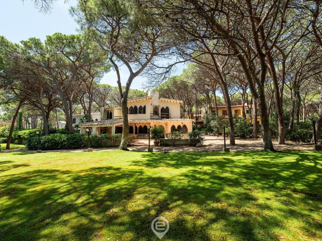 Vườn quanh Villa Paolina