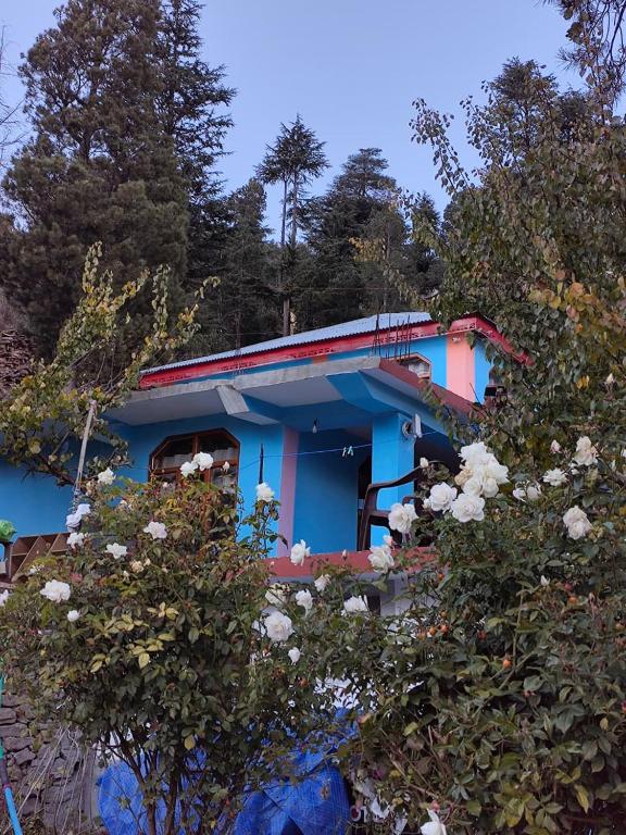 Το κτήριο όπου στεγάζεται  το δωμάτιο σε οικογενειακή κατοικία