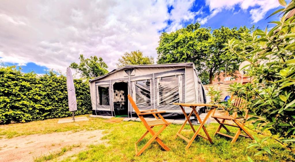 Zahrada ubytování Mietwohnwagen 23 Small