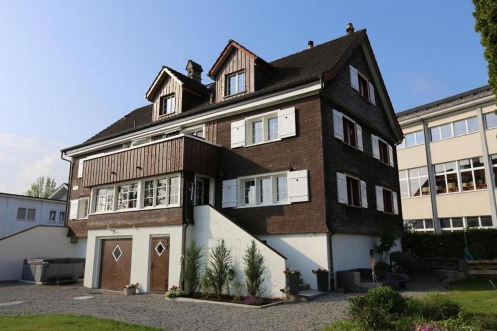 Budova, kde se apartmán nachází