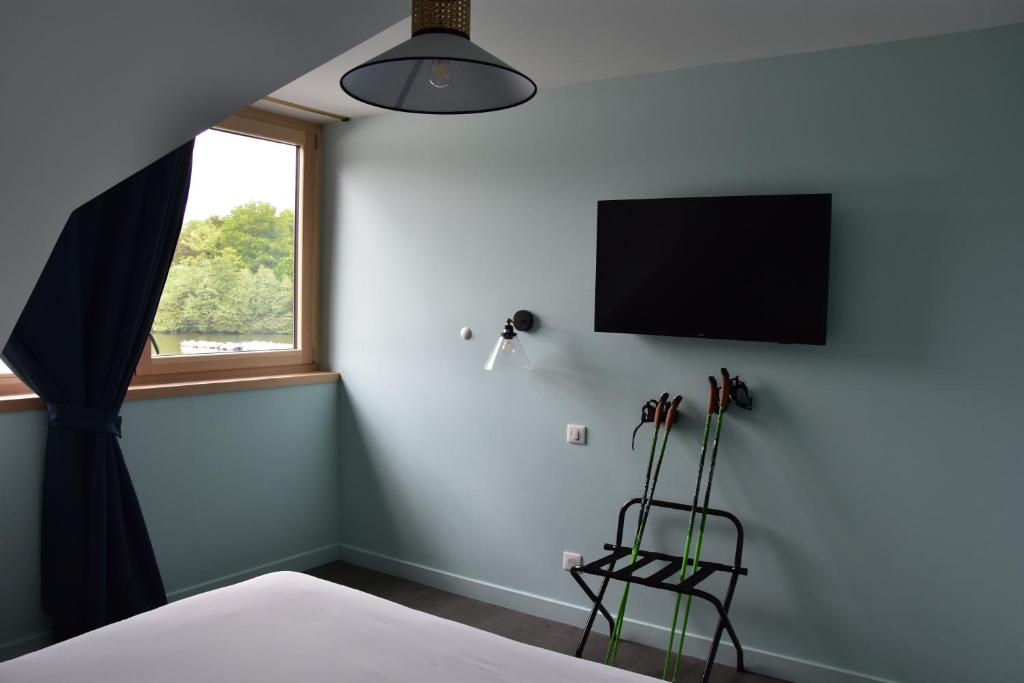 Hôtel Lodge du Lac Chambon - Family Room With Lake View