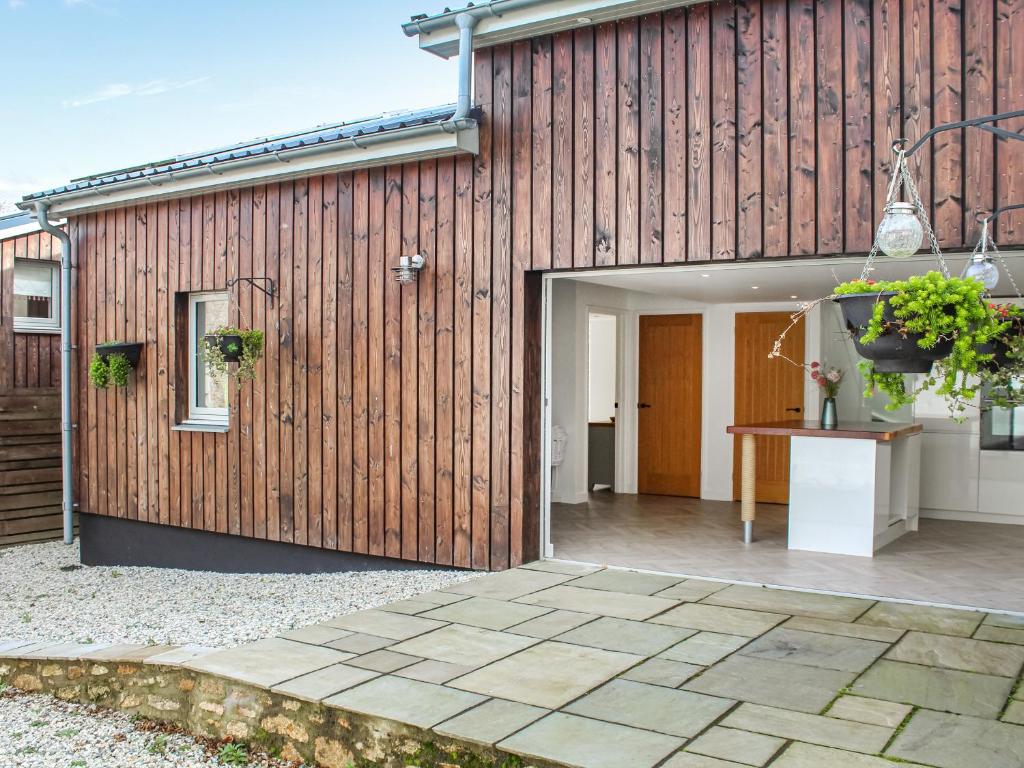 Το κτήριο όπου στεγάζεται  η παραθεριστική κατοικία