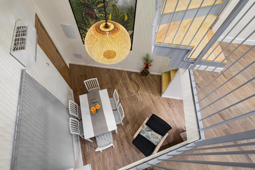 Spacious Independent House Central Area