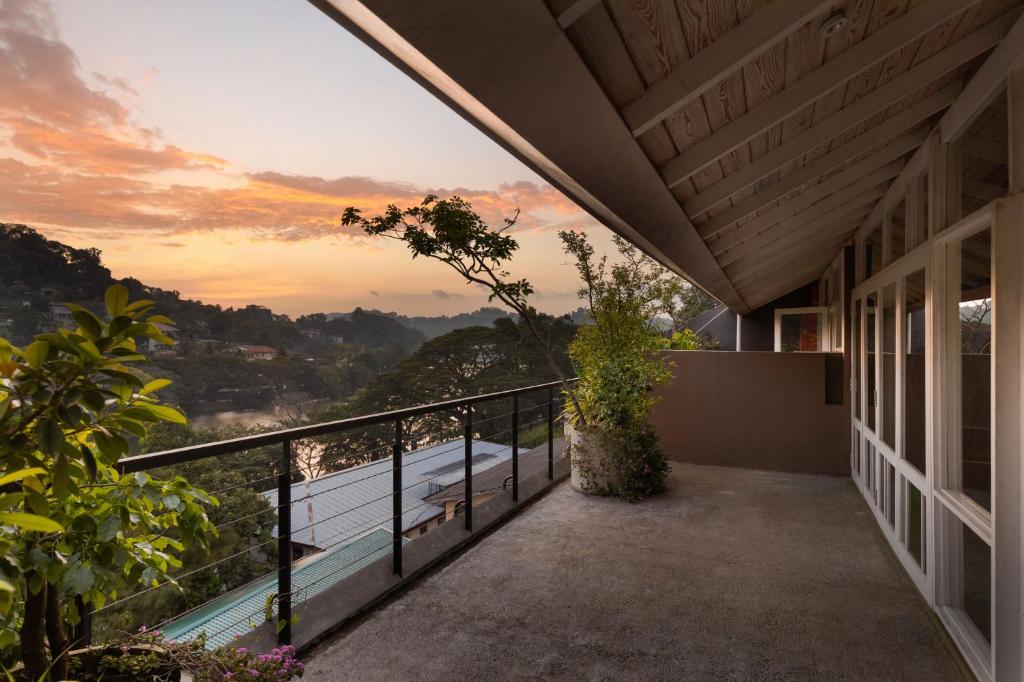 Lake Avenue Hotel Kandy - 6