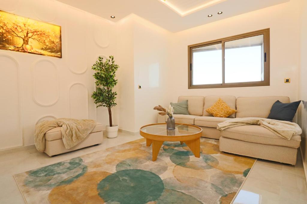 Zona d'estar a Le Nour 2 modern bedrooms - Luxury and Comfort