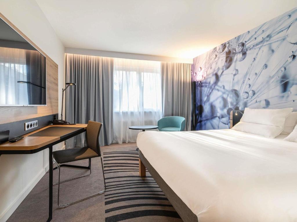 Novotel Wrocław City - 1