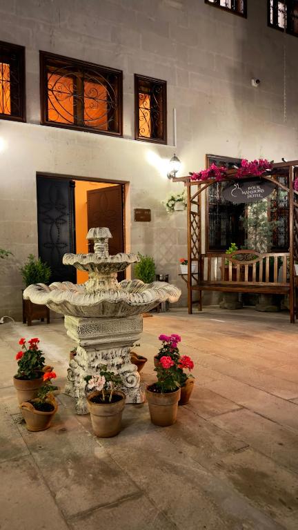 Four Mansions Hotel - 10