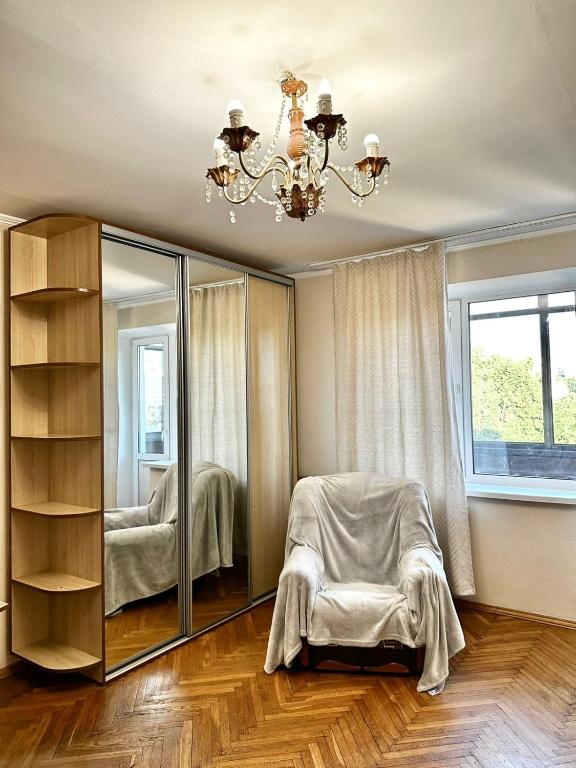 Ordinary 1 room with a gorgeous view фото 2