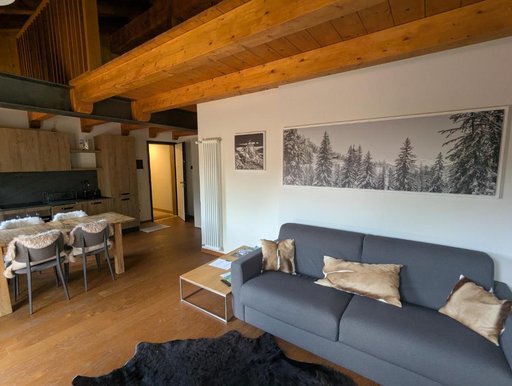 Χώρος καθιστικού στο Maison Poluc - Maison Monte Rosa