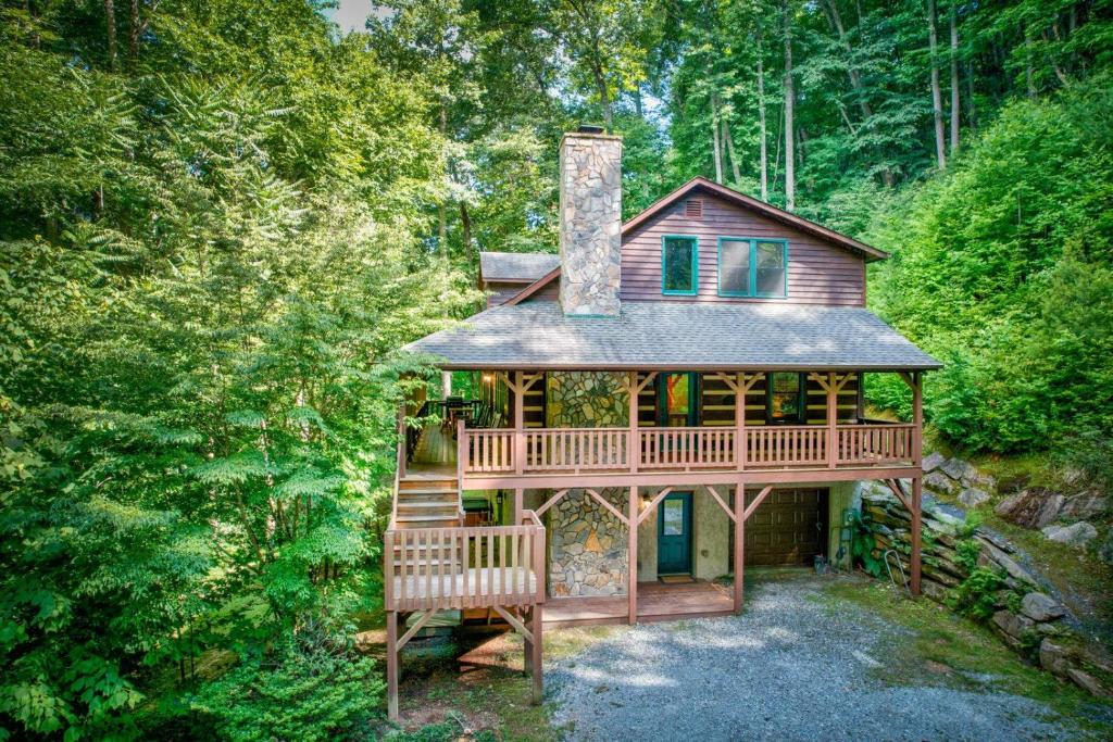 Budova, kde se chata nachází