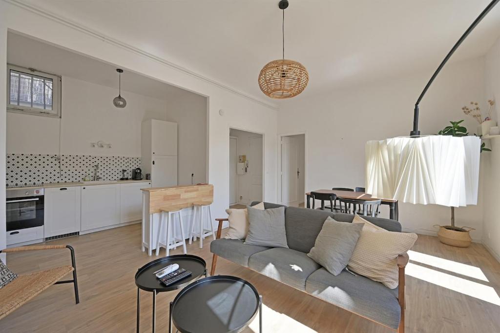 JADE - Clim - Proche Halles - 2 chambres