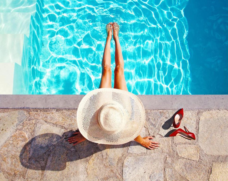 Bazén v ubytování Zaira House by ElbaSummer nebo v jeho okolí